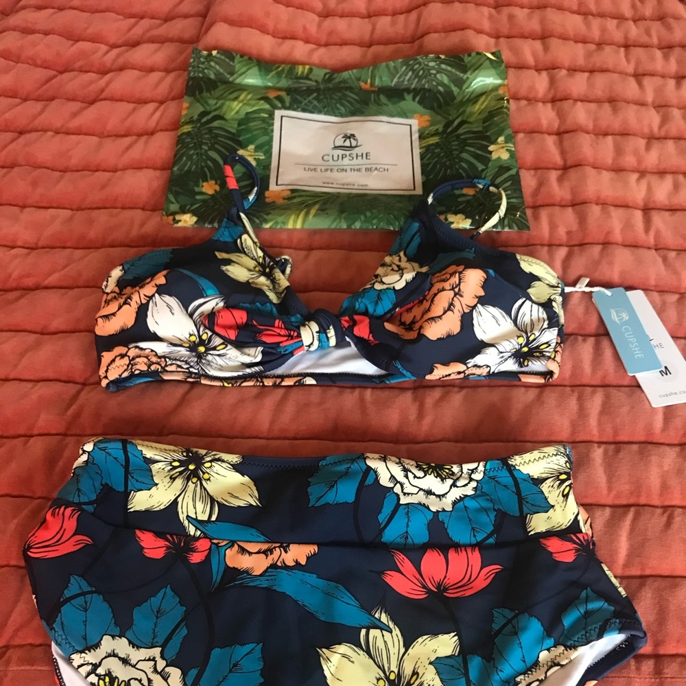 BRAND NEW CUPSHE Retro High-Waisted Bikini